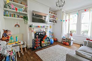 Living Room- click for photo gallery